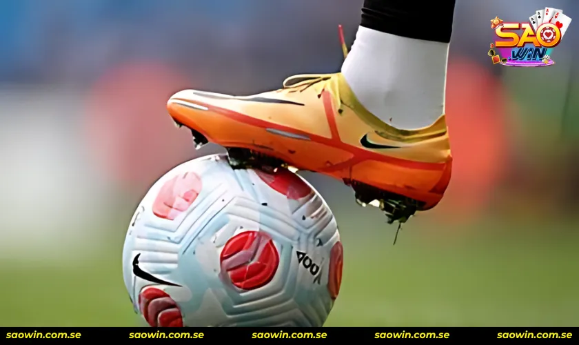 Những lưu ý cơ bản trong ăn lai bóng đá